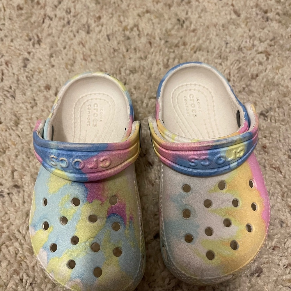 Crocs Pastel Tye-Dye Clogs